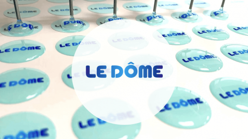 Stickers adhésifs en résine doming proche de Paris